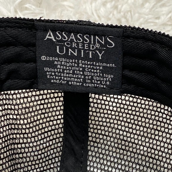 ASSASSINS CREED UNITY TRUCKER HAT "NWOT" - Picture 5 of 5